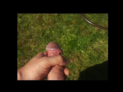 ❤️ Une chaudasse se fait baiser la chatte rose et jouit avec une giclée dans un jardin d'été... ☑ Porno dur at porn fr.trysex.ru ﹏